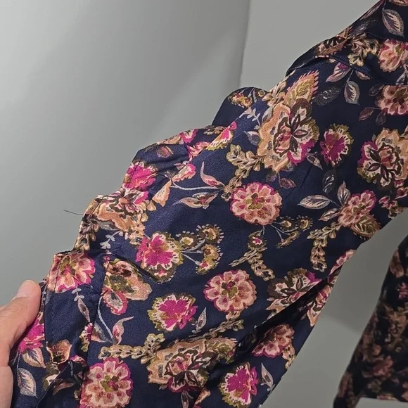 {1.STATE} Women's Floral Ruffle Split Neck Long-Sleeve Blouse - Size Small - Picture 6 of 13